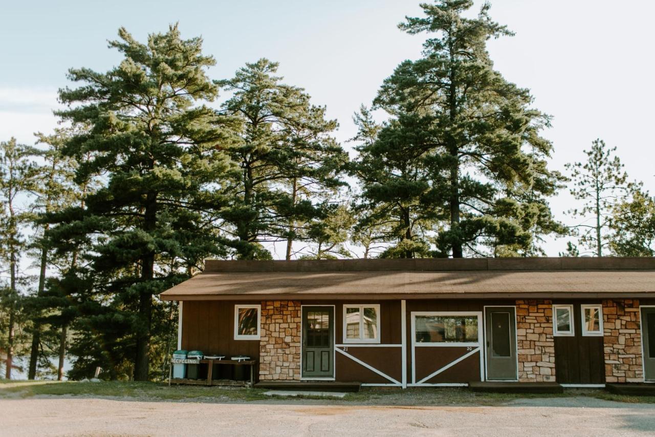 Silver Rapids Lodge & Campground Ely Esterno foto