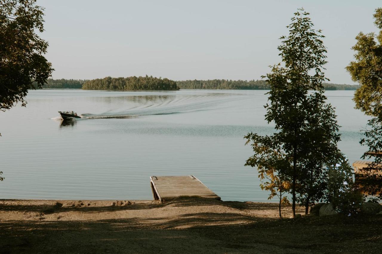Silver Rapids Lodge & Campground Ely Esterno foto