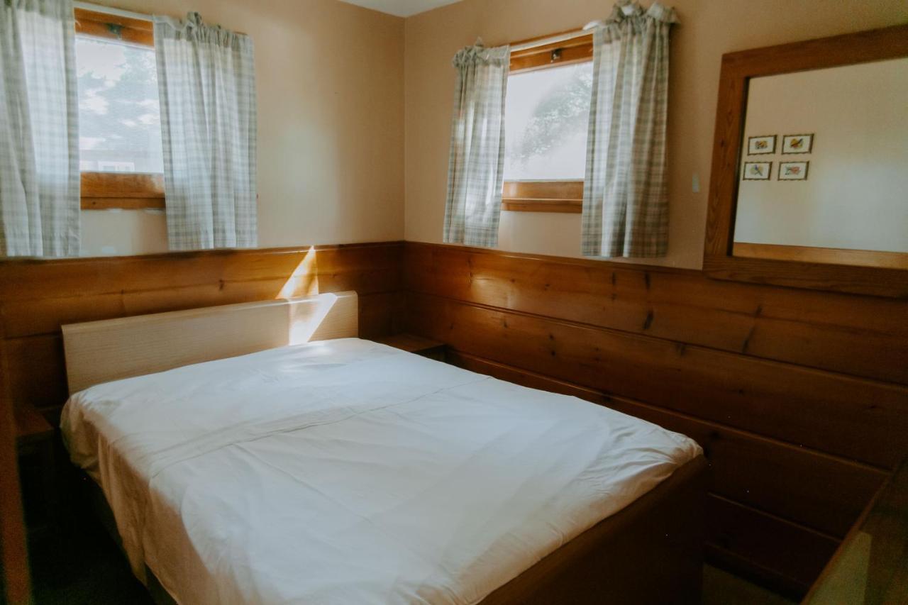Silver Rapids Lodge & Campground Ely Esterno foto