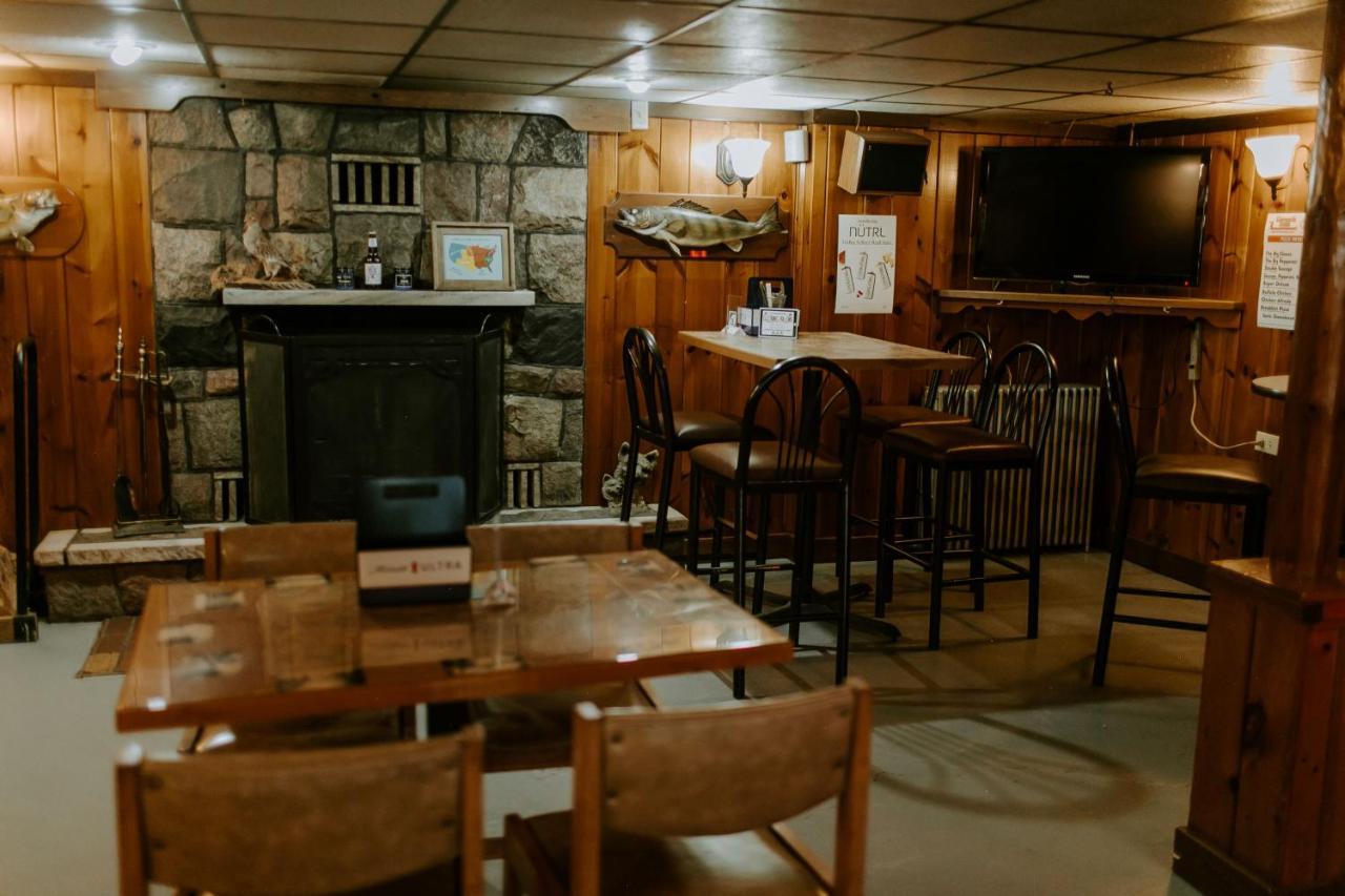 Silver Rapids Lodge & Campground Ely Esterno foto