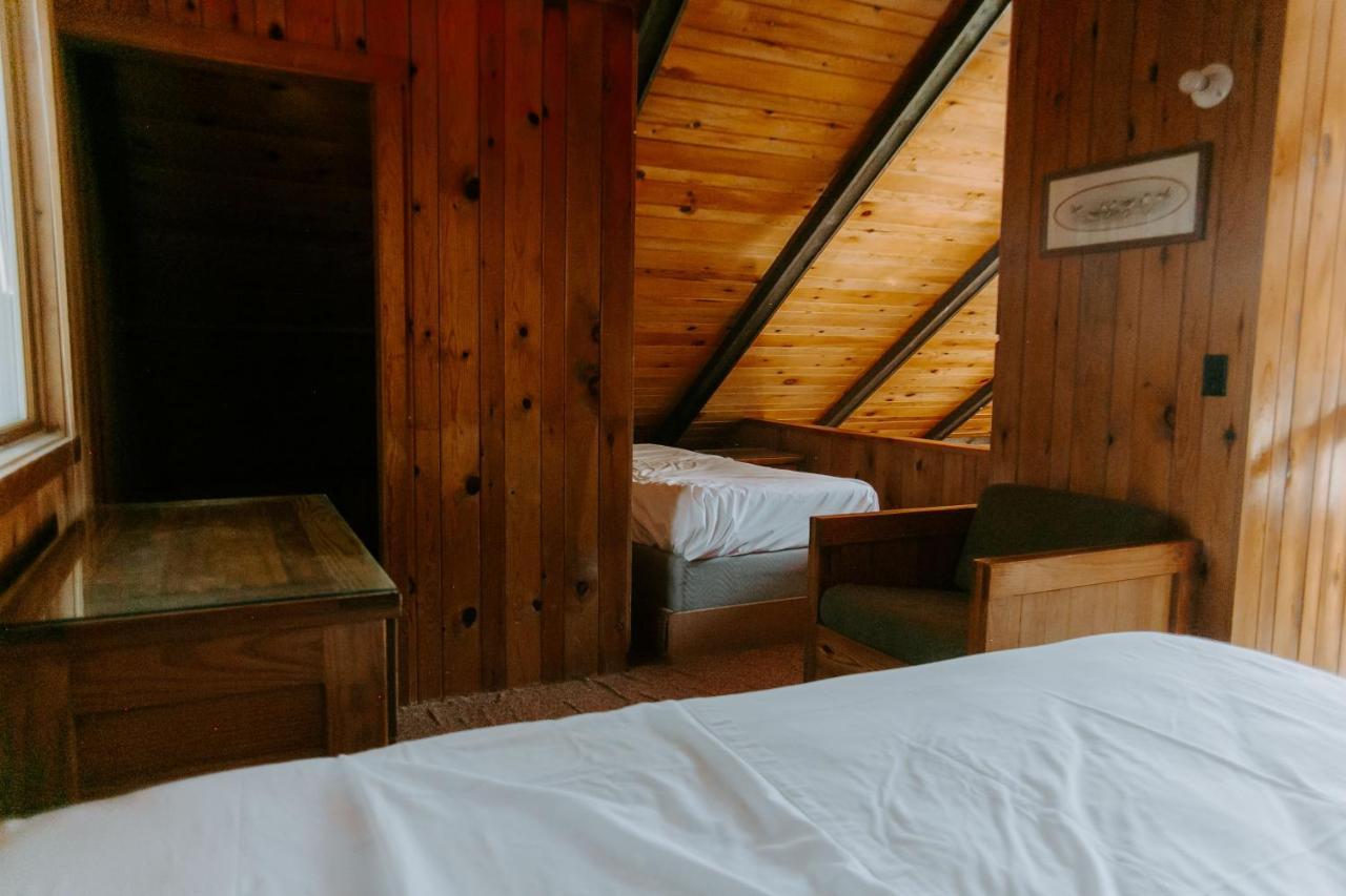 Silver Rapids Lodge & Campground Ely Esterno foto