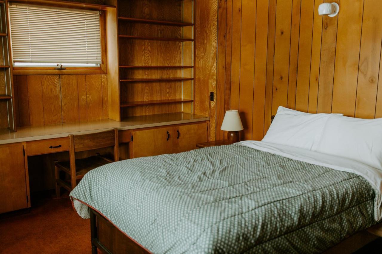 Silver Rapids Lodge & Campground Ely Esterno foto